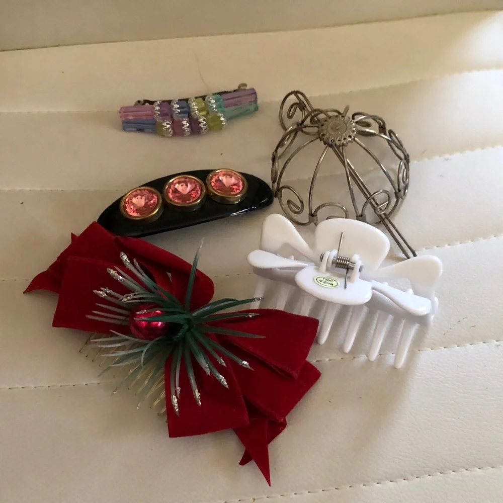 Assorted Women's Hair Accessories Set - White Clip, Red Bow, Multicolor Clips